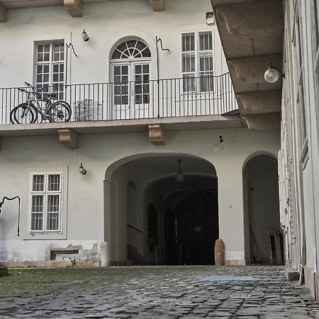 Apartament Karolyi Garden | Hostaid Budapeszt Zewnętrze zdjęcie