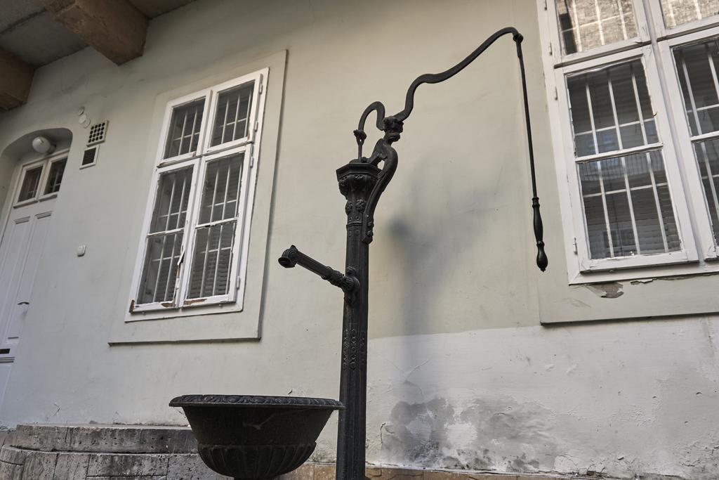 Apartament Karolyi Garden | Hostaid Budapeszt Zewnętrze zdjęcie